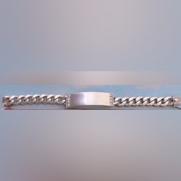 Vintage M&J Savitt Bracelet - Picture 2 of 9